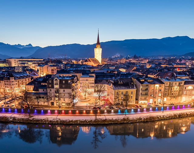 Villach-bei-Nacht-im-Advent_Region-Villach-Tourismus-GmbH_Michael-Stabentheiner